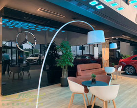 汽車行業(yè)展廳植物租擺